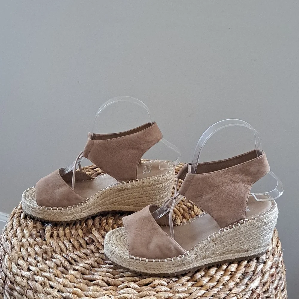 Eileen Fisher Womens Tan Nubuck Suede Whim 2.75